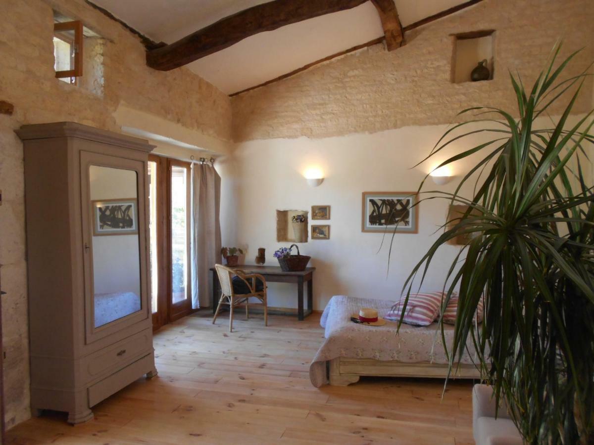 Bastida De Beata Bed & Breakfast Noailles  Exterior photo